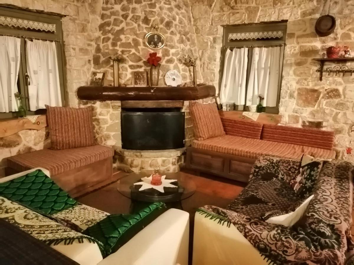 Yono'S Traditional House Ano Ravenia Luaran gambar