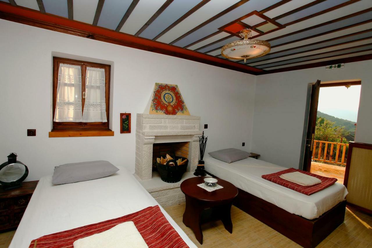 Yono'S Traditional House Ano Ravenia Luaran gambar